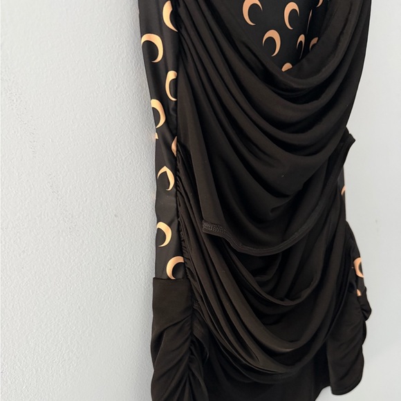 Authentic, Marine Serre
Single Shoulder Strap Draped Top. Size Medium - Picture 3 of 10